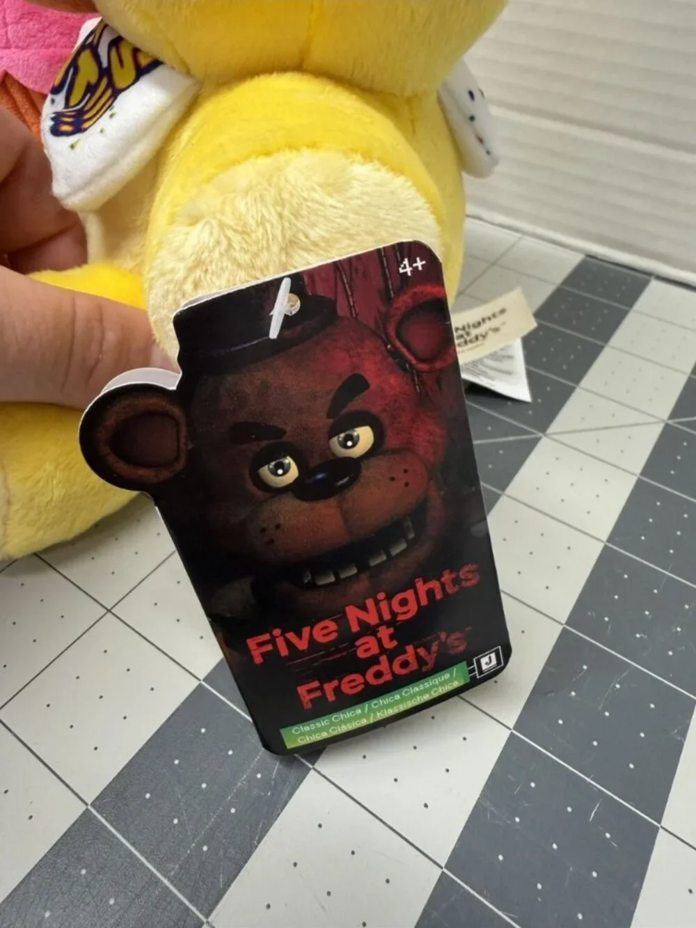 Five Nights At Freddy's Classic Chica 8